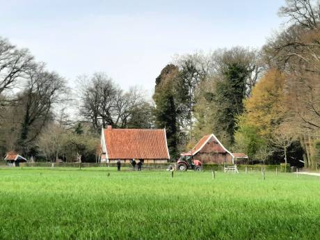 Tijdreizen langs de Roombeek: Rondwandeling Roombeek & Parken vanaf het Balengebouw