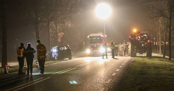 Dode en twee gewonden bij verkeersongeval in Kuinre.