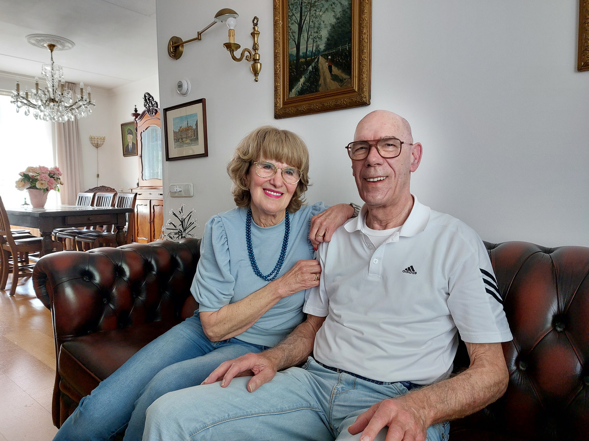 De Bauertjes zijn gek op hun Gastelse zangjuf Mieke Foto pzc.nl