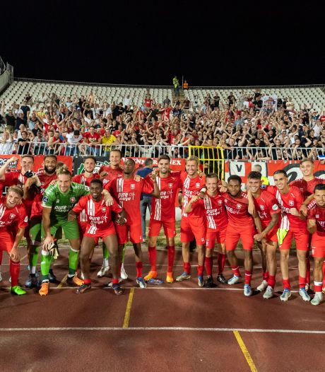 Geen euforie bij FC Twente na zege in Belgrado: ‘Ik ben pas blij als we in de groepsfase staan’