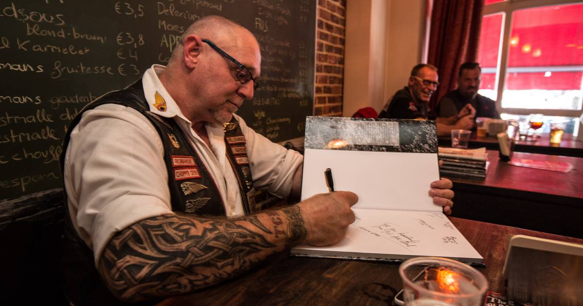 Veel bekijks voor signerende Hells Angels | Gent | hln.be