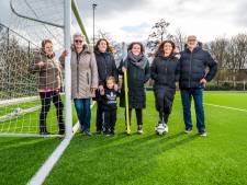 Bij deze club spelen vrouwen al 50 jaar voetbal: ‘Net zo’n goede techniek en we zijn niet zo kinderachtig’