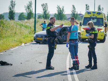 Opnieuw ernstig ongeval op Rondweg Houten: bestuurder auto gewond naar ziekenhuis gebracht