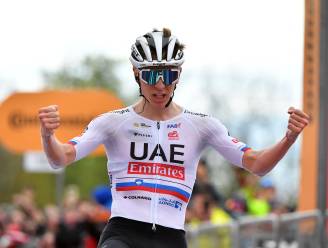 Pogacar heeft eerste ritzege in Giro beet en pakt roze trui, witte trui voor Uijtdebroeks na zevende plaats