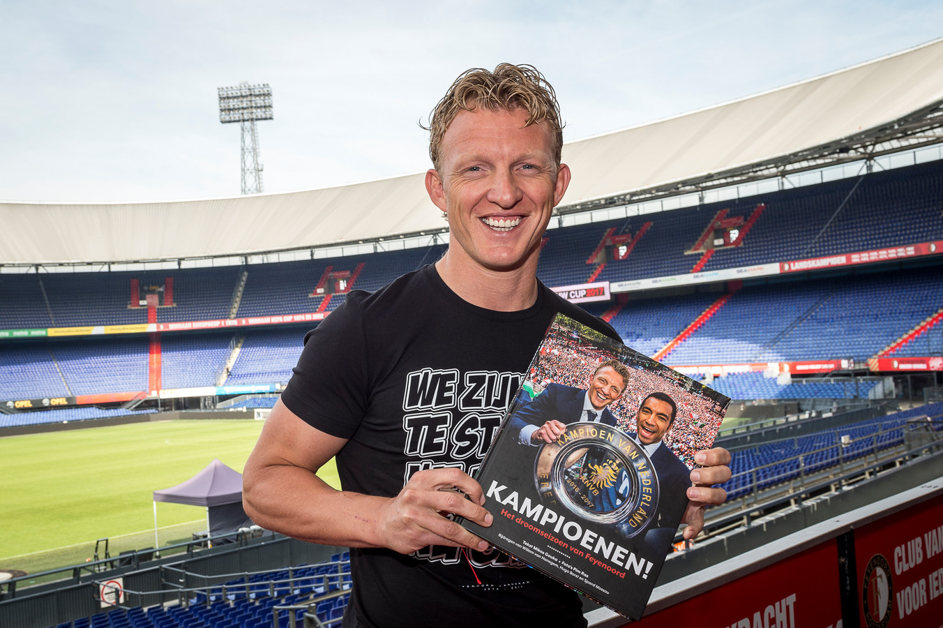 Tweede druk voor ADboek �Kampioenen!� Foto AD.nl