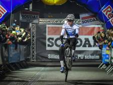 Van der Poel wint opnieuw en breekt record Nys