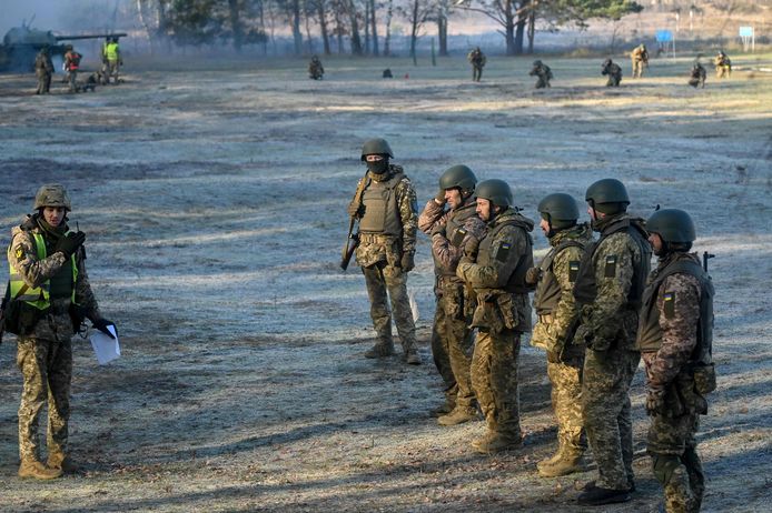 Oekraïense soldaten tijdens een trainingssessie in de buurt van Kiev.