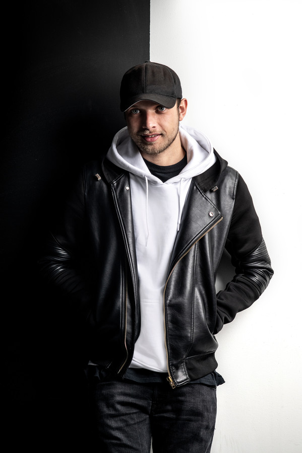 Eindhovense dj Brooks neemt speciale liveset op bij Evoluon Foto AD.nl