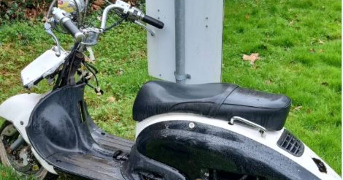 Politie treft scooter zonder kentekenplaat aan, de bestuurder blijkt piepjong te zijn