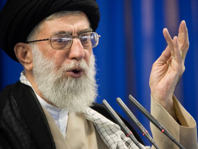 Iraanse hoogste leider: “Trump heeft prestige van de VS in diskrediet gebracht door sancties opnieuw in te voeren”