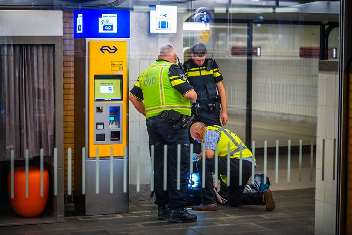 Er bleek uiteindelijk 'niets gevaarlijks' in de koffer te zitten.