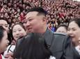 Noord-Korea zendt clip over 'hartelijke' Kim Jong-un uit