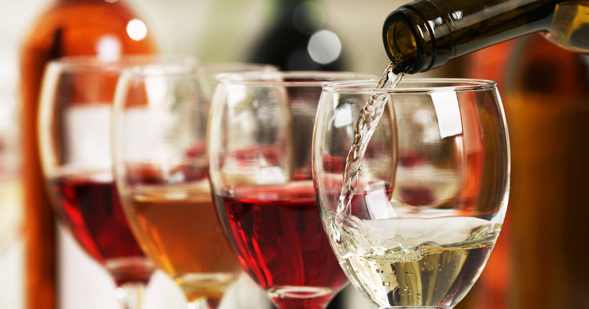 Vooruitzien Benodigdheden Verkleuren Gouden tip voor wijnkenners in de dop: trek meerdere flessen tegelijk open  | Koken & Eten | AD.nl