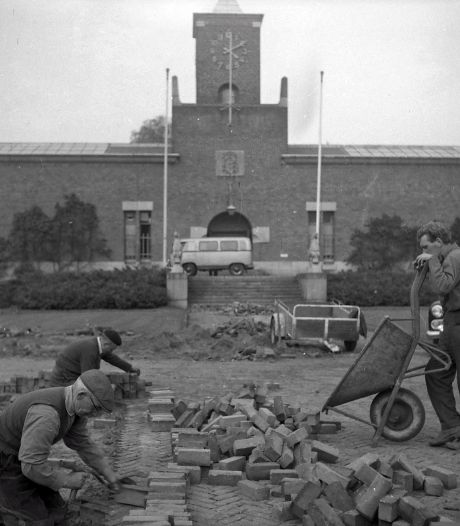 Wie verfraaide het plantsoen voor het Van Abbemuseum in 1961
