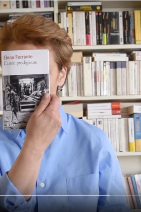 Un journaliste dévoile l'identité d'une romancière, anonyme depuis 20 ans