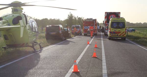 Inzittende van auto zit bekneld na ongeval in Beek en Donk, hulpdiensten rukken massaal uit.