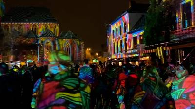 Ook laatste dag van het Lichtfestival in Gent lokt mensenmassa, maar overrompeling blijft opnieuw uit