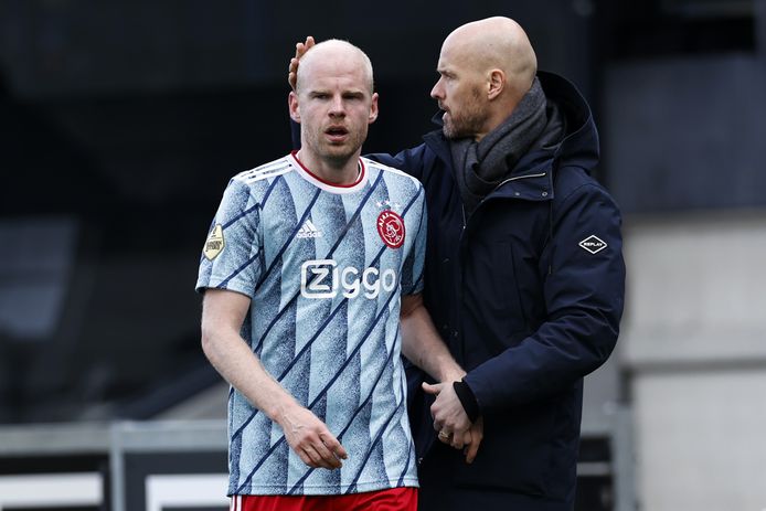 Davy Klaassen werd acht minuten na rust gewisseld door Erik ten Hag. Mohammed Kudus verving hem.