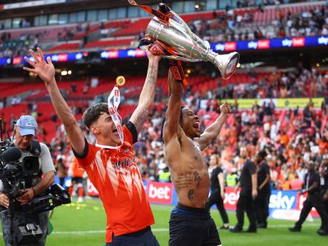 Luton Town promoveert naar de Premier League 