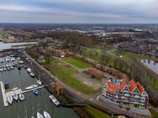 Gaat het oudste stukje polder dan toch op de schop? Bewoners komen in verzet: ‘Massieve gebouwen passen hier niet’ 