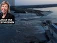 Nabij Cherson is maandagnacht de stuwdam in de Dnjepr vernietigd. Daardoor dreigt een groot gedeelte van het achterland onder water komen te staan. Tientallen dorpen worden bedreigd. Ook delen van de havenstad Cherson moeten mogelijk worden geëvacueerd.