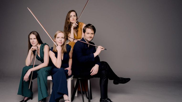 Het Amsterdamse Dudok Kwartet is het eerste Nederlandse strijkkwartet die de internationale prijs wint. Beeld Dudok Kwartet