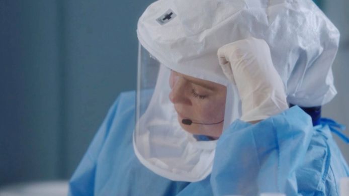 Meredith raakt besmet met het coronavirus in 'Grey's Anatomy'.