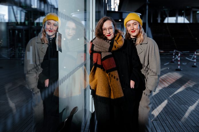 Silke Vandenbroeck en Laura Scheerlink. Makers van de podcast ‘de volksjury’. Antwerpen, december 2020.