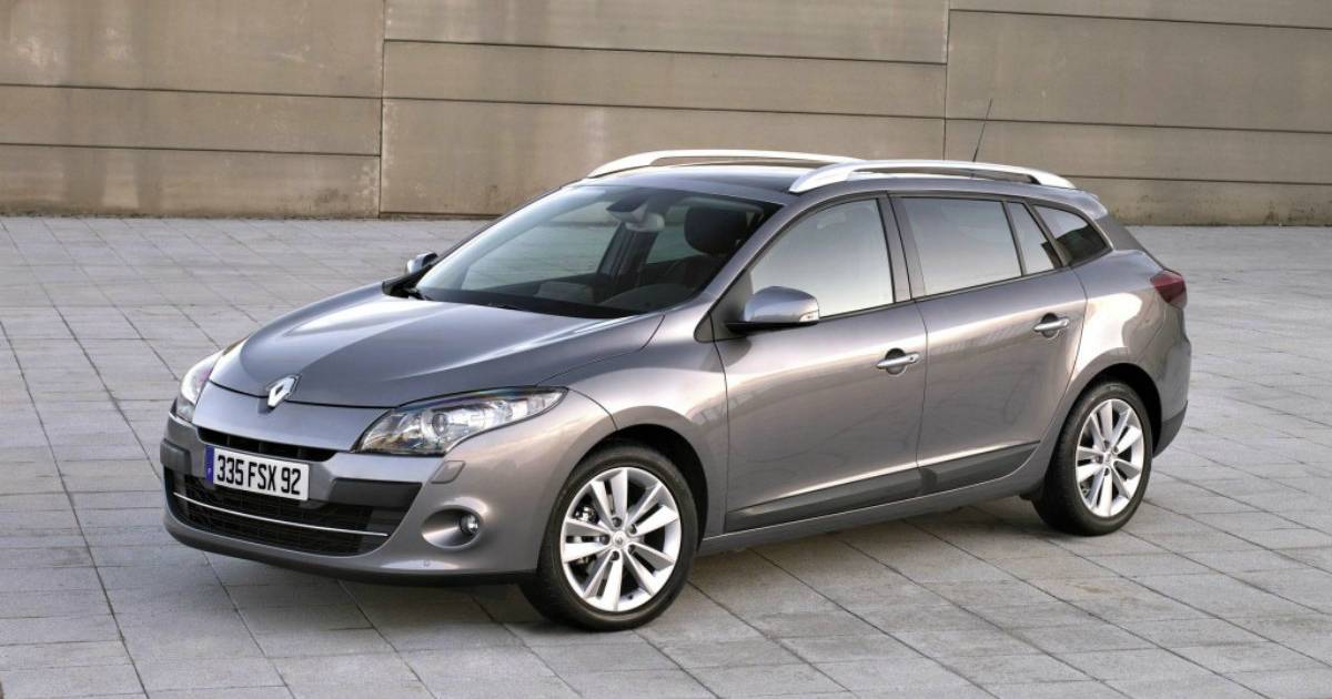 Рено меган универсал 2008. Renault Megane 3 универсал. Рено Меган дизель. Меган универсал бежевый.