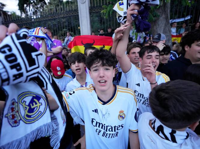 Real Madrid toont aan Kylian Mbappé niet per se nodig te hebben, fans vieren titelfeest en drijven de spot met Barça-coach Xavi