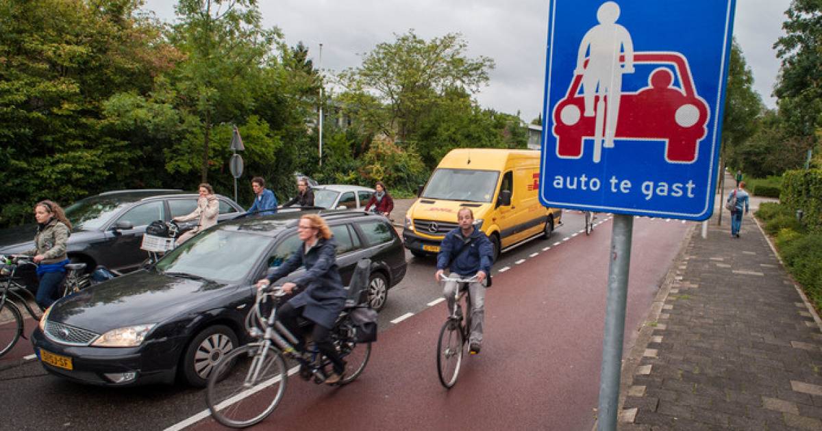 De fiets is op drukke plekken