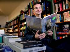 In boekwinkel 't Ramsjgat op de Voorstraat is het al 25 jaar nooit saai