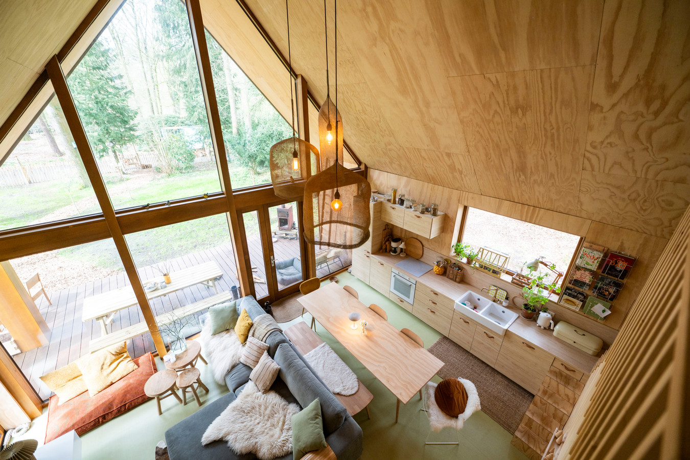 Bouwen zonder beton: Sander en Anneke wonen in hun houten droomhuis op ...