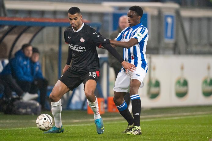 PSV - Heerenveen | Nederlands voetbal | AD.nl