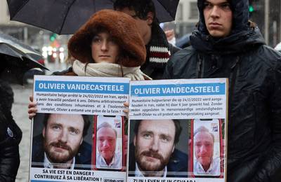 Iraanse autoriteiten: “Belg en twee Fransen beschuldigd van spionage”