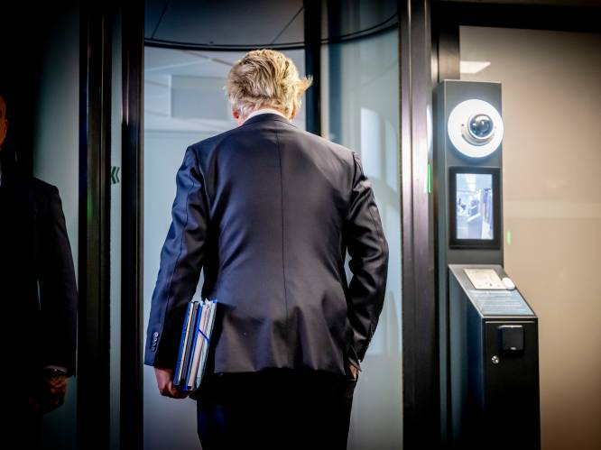 Deze premierskandidaat zit naast de telefoon te wachten op een belletje van Wilders