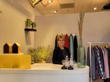 Tineke heeft één dag een eigen kledingwinkel in Nieuwegein: ‘Iedereen zei: dat wil ik ook wel!’