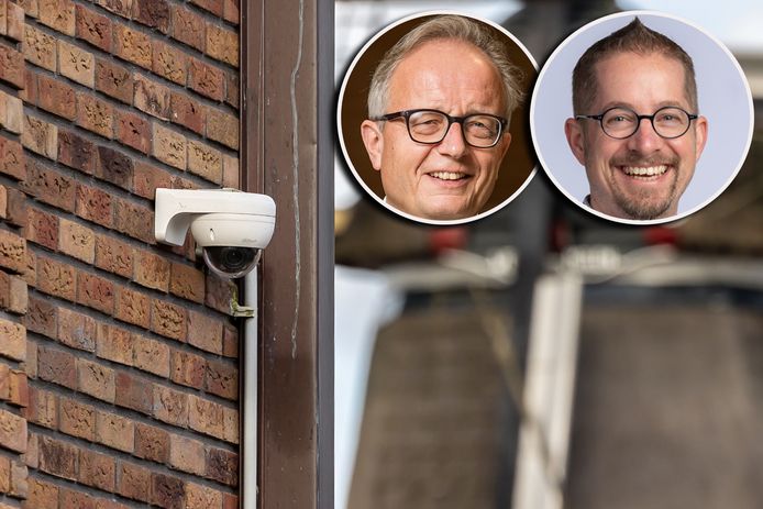Rond het gemeentehuis van Dalfsen hangen 6 Dahua-camera's. Inzetjes: hoogleraar computerbeveiliging Bart Jacobs (links) en adjunct hoogleraar internetbeveiliging Roland van Rijswijk-Deij (rechts).
