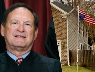 Comment un drapeau à l’envers embarrasse la Cour suprême américaine