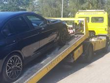Man wordt zes keer gepakt zonder geldig rijbewijs: politie neemt auto in beslag in Enschede
