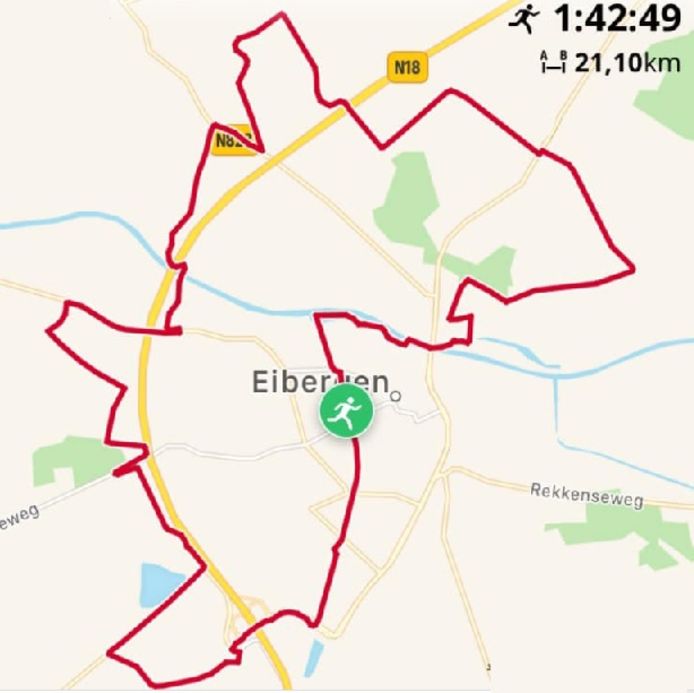 Het parcours van 21,1 km rond Eibergen zoals de deelnemers dat zondag liepen.