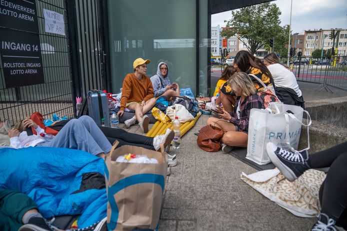 Harry Styles-fans kamperen het Sportpaleis om er donderdag als eerste bij te zijn.