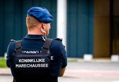 Marechaussee weigert officieren en rechters te beveiligen