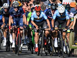 “We hadden moeten stoppen met rijden”: kritiek van binnen de ploeg op tactisch plan van Franse bondscoach Thomas Voeckler, die wijst naar suprematie van Evenepoel