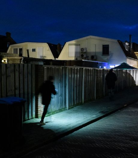 D66 zet Enschede ’s nachts in het donker: ‘Wie is er nou tussen twee en vijf uur op straat’ 
