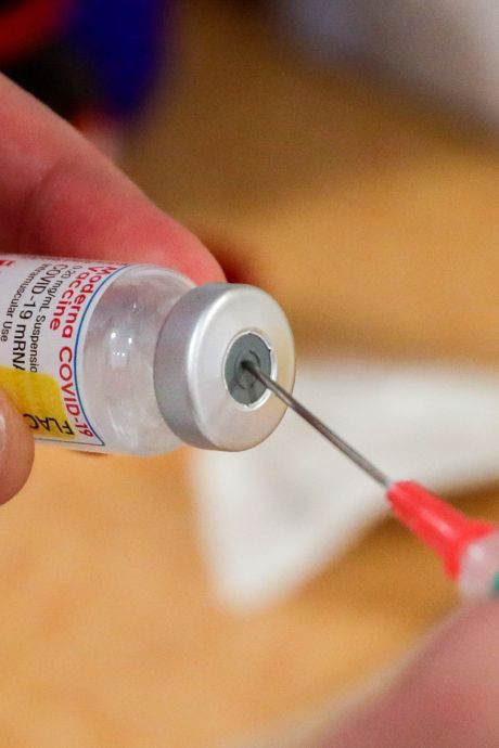 L’efficacité des vaccins contre le variant Omicron connue “d’ici une à deux semaines”