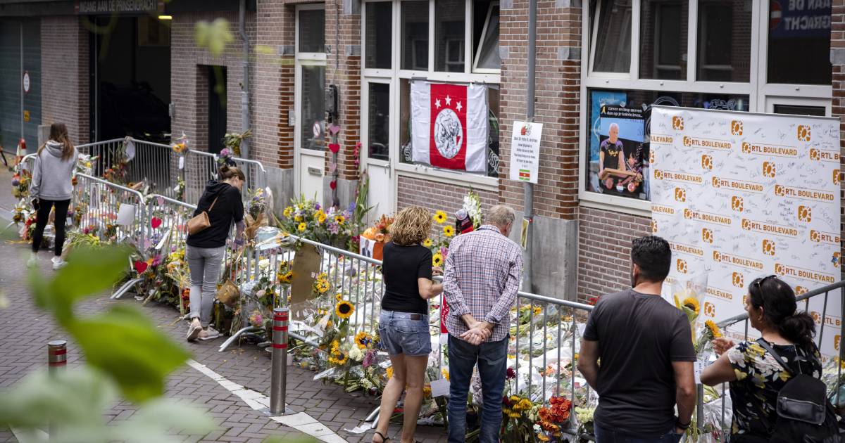 Groot Verdriet Om Peter R De Vries De Man Die Voor Zoveel Mensen Iets Betekende Een Tragisch Verlies Peter R De Vries Overleden Gelderlander Nl