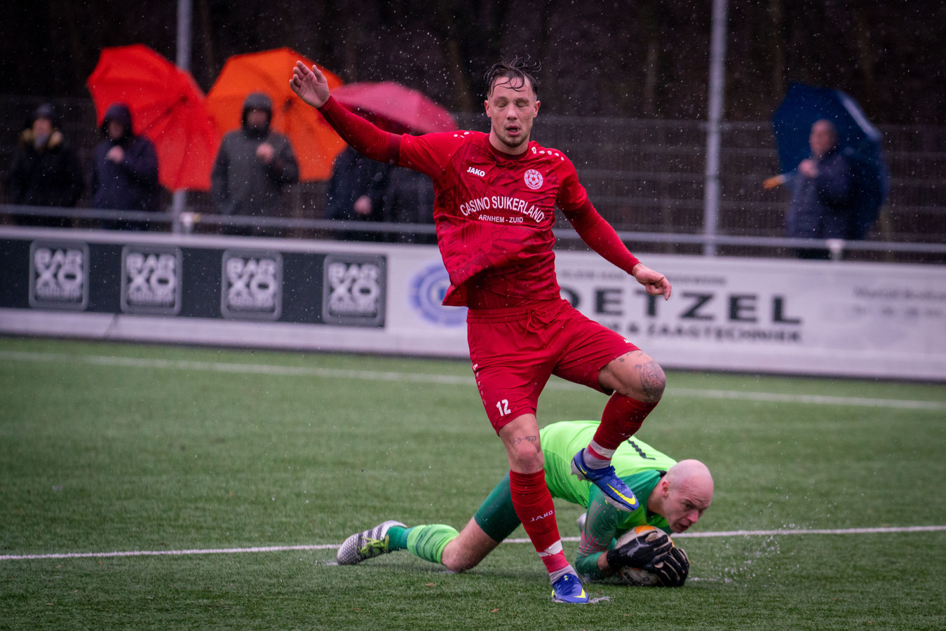 MASV heeft eerste ‘Super Sunday’ te pakken met stunt tegen de koploper