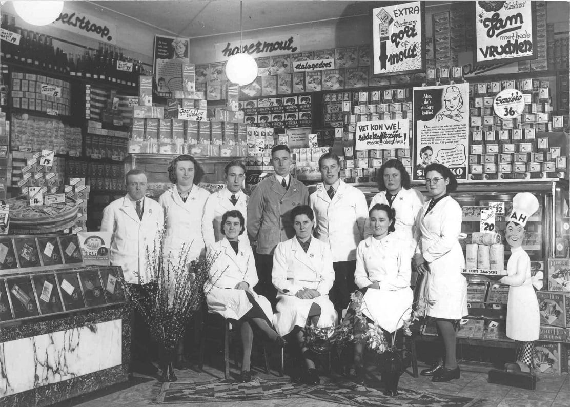 Uit de oude doos deze supermarkt zat vroeger op de Grote Markt Foto