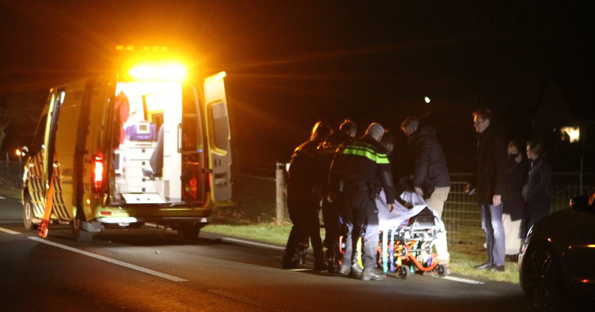 Voetganger zwaargewond bij ongeval Harskamp.